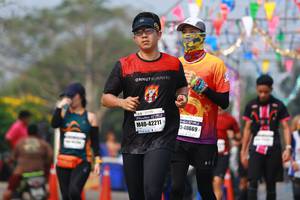 BIB: 42211, 40669
                            <button type="button" onclick="openModal(9908291)" class="btn btn-primary btn-sm float-right btn-popup" data-toggle="modal" data-target=".modal-high-quality">
                        <i class="fas fa-shopping-cart"></i> Add to Cart
                    </button>
                                            <button type="button" onclick="isThisMe(9908291, true)" class="btn btn-success btn-sm float-right btn-popup btn-isme hidden" data-toggle="tooltip" data-placement="bottom" title="นี่คือรูปของคุณใช่ไหม คลิกที่นี่เพื่อเอาเข้าอัลบั้ม">
                        <i class="fas fa-plus"></i> Add to album
                    </button>
                    <button type="button" onclick="isThisMe(9908291, false)" class="btn btn-warning btn-sm float-right btn-popup btn-isnotme hidden">
                        <i class="fas fa-ban"></i> Remove from album
                    </button>